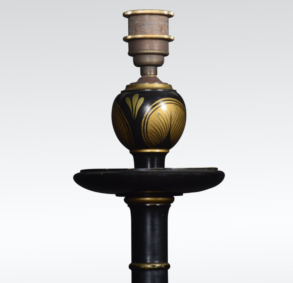 Chinoiserie standard lamp View V