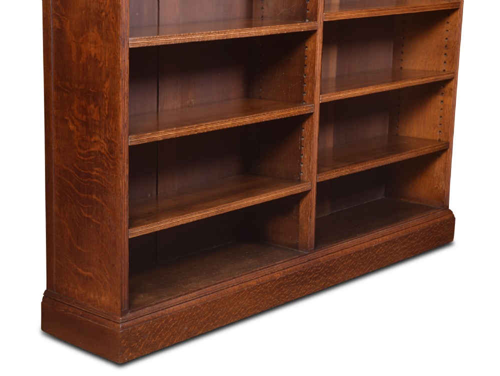 Oak open bookcase View III
