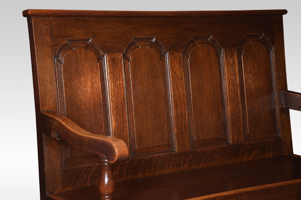 George III oak bench settle View II