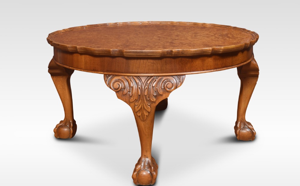 Walnut coffee table View V