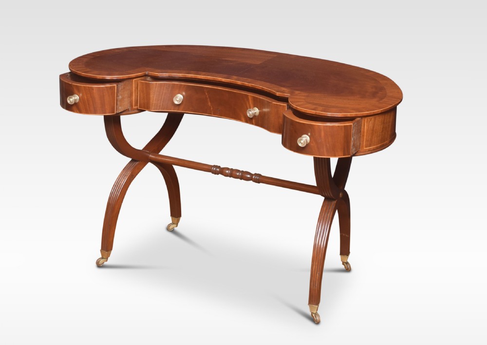 Mahogany kidney shaped lady’s dressing table View V