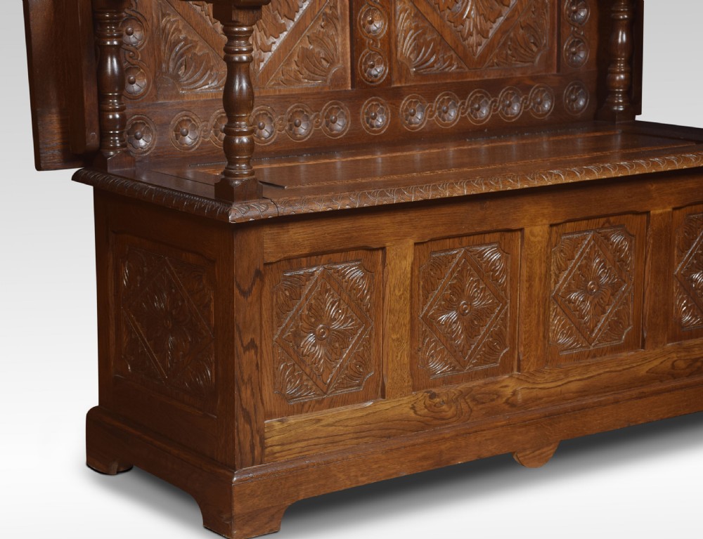  Carved oak monk’s bench View II