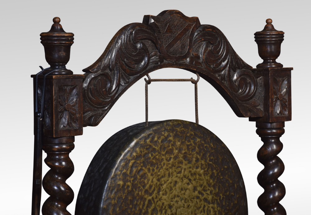 Late 19th century oak dinner gong View IV