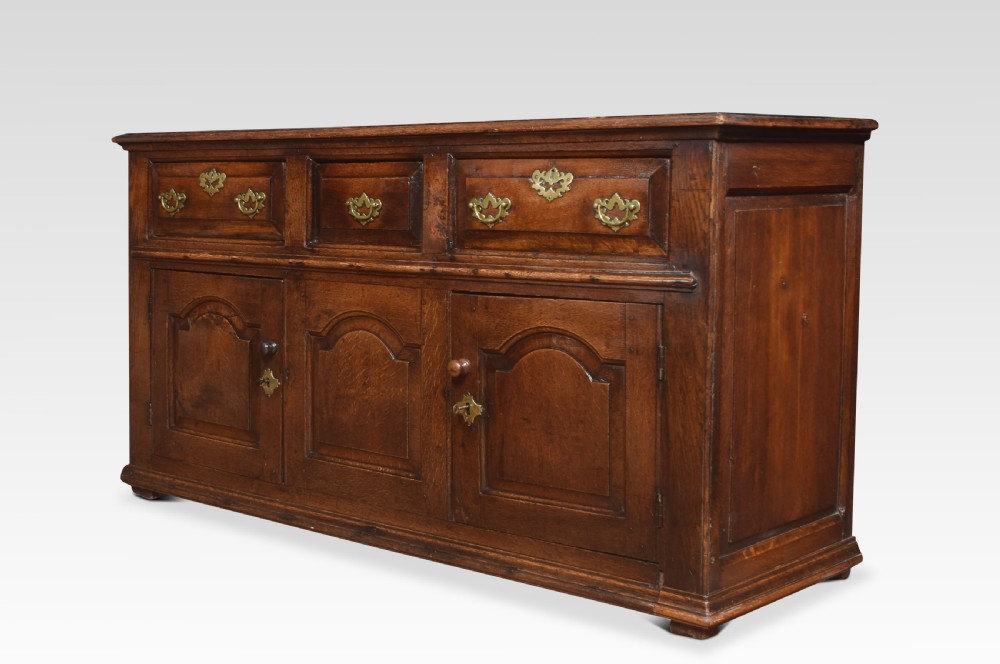 Oak three drawer dresser base View V