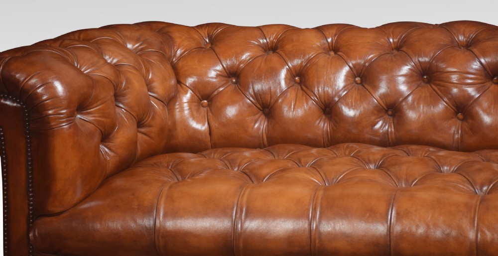 Leather deep buttoned chesterfield View III