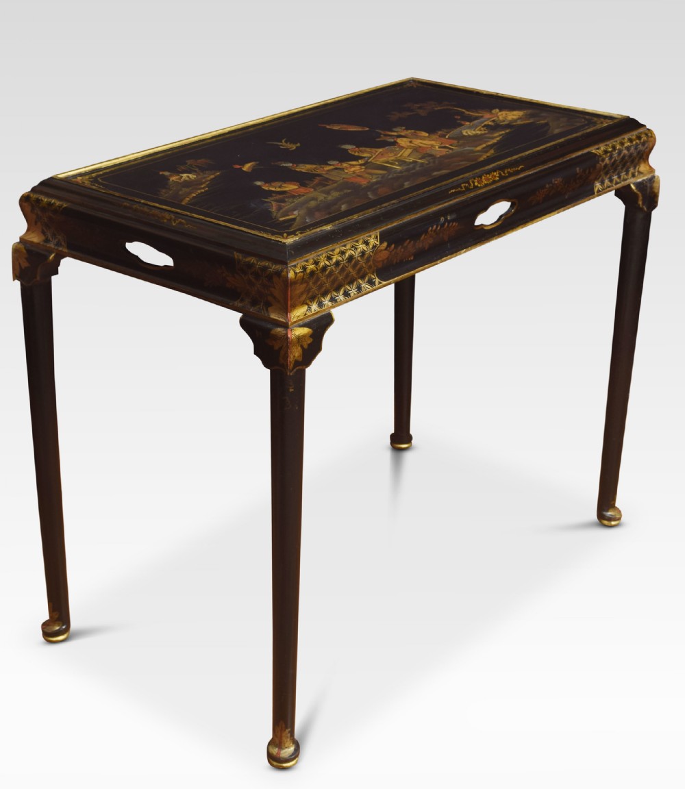 Chinoiserie decorated table