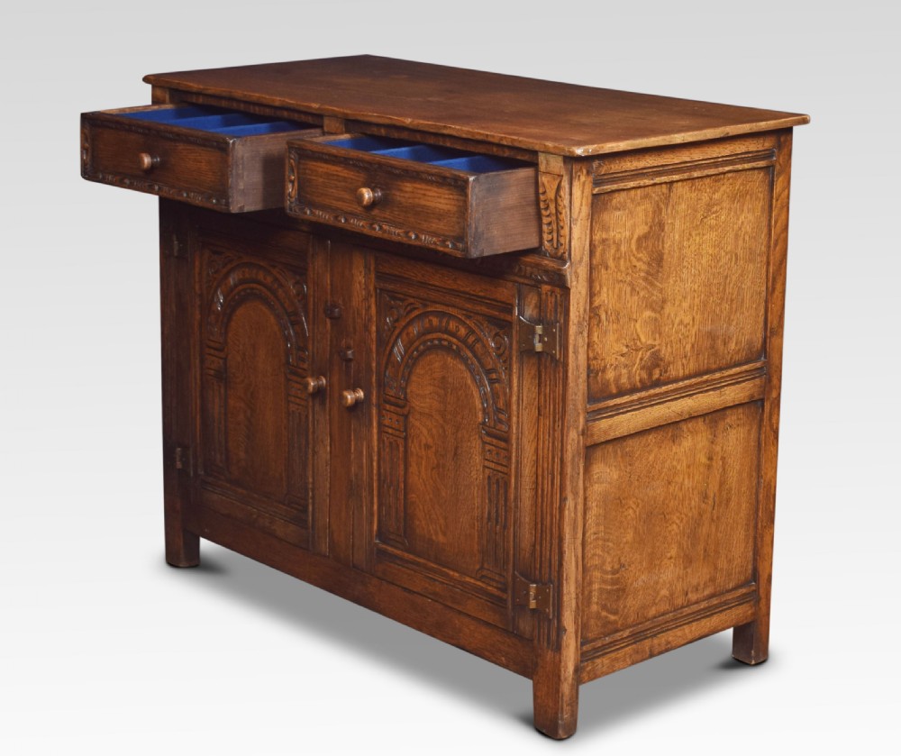 17th century style oak cupboard View IV