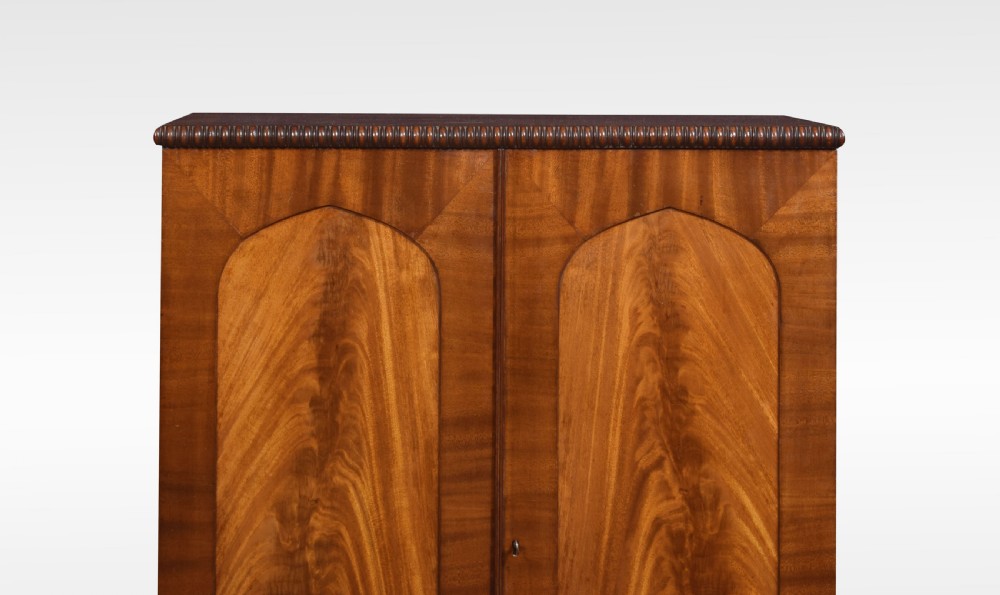 Flame mahogany collector’s cabinet View V