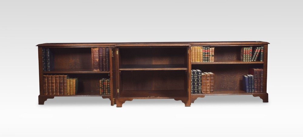 Very large oak dwarf breakfront bookcase View IV