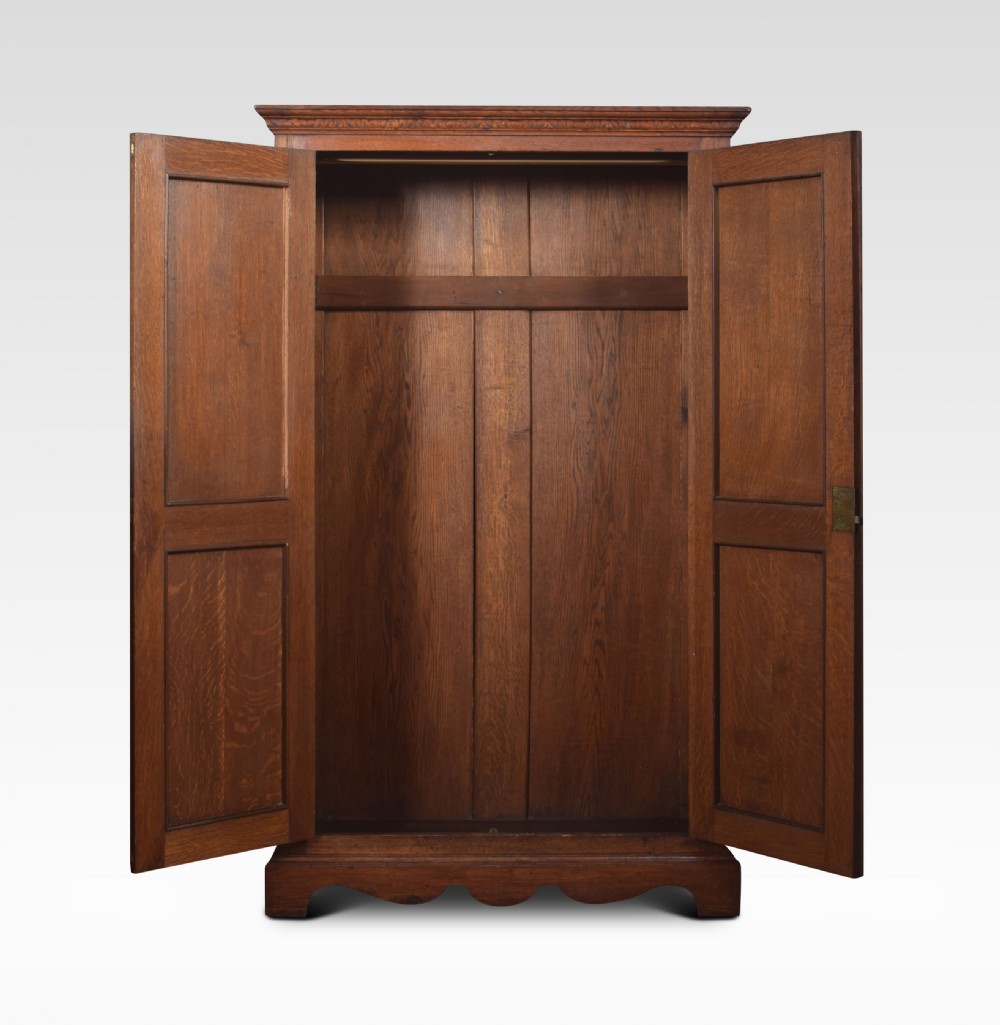Carved oak hall robe View IV