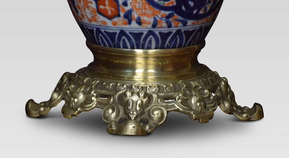 Japanese Imari baluster table lamp View III