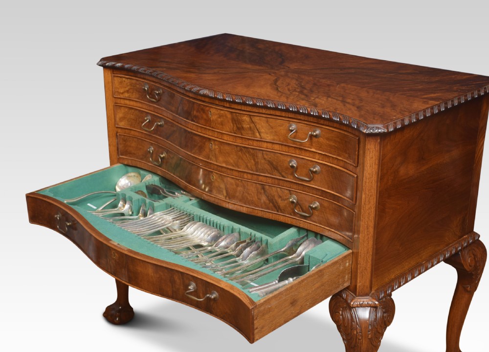 Walnut serpentine fronted canteen of cutlery View V