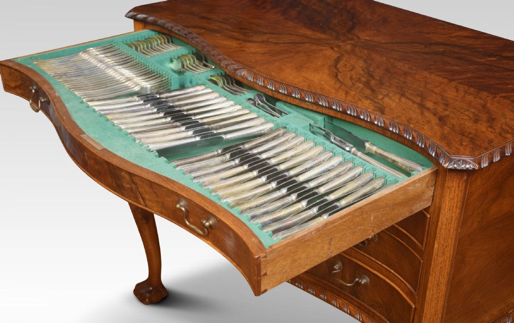 Walnut serpentine fronted canteen of cutlery View XI