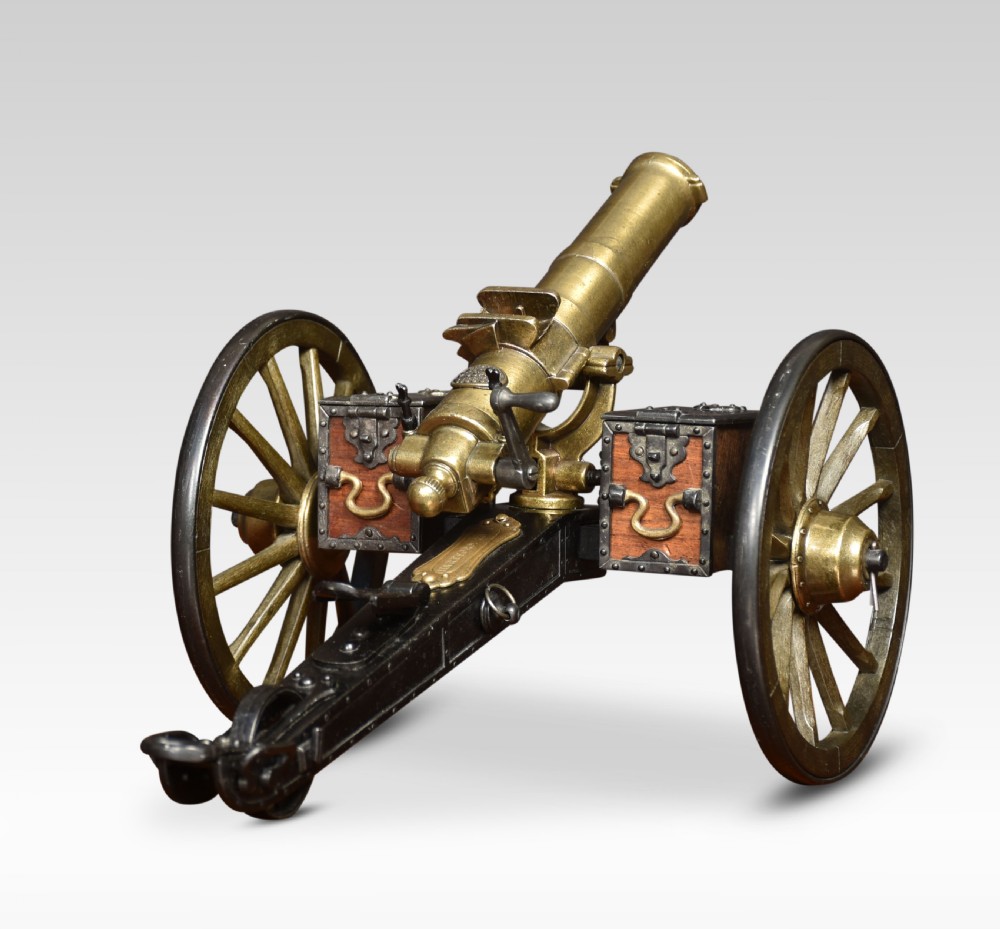Desktop model of a Gatling field gun View V