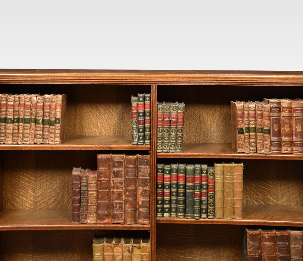 Oak open bookcase View IV