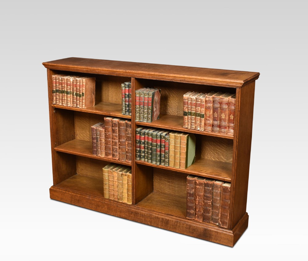 Oak open bookcase View V