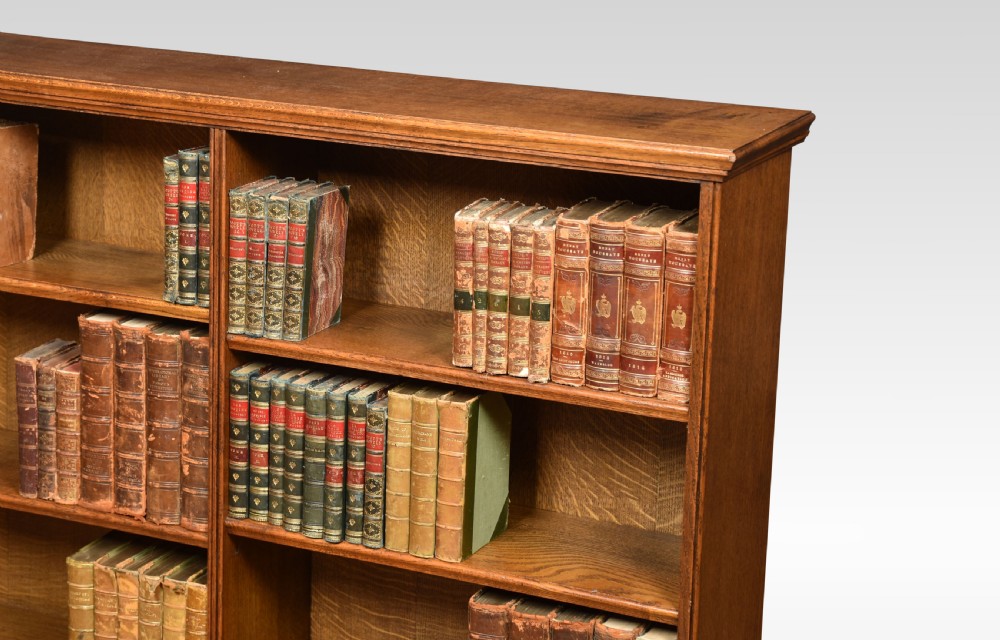Oak open bookcase View VI