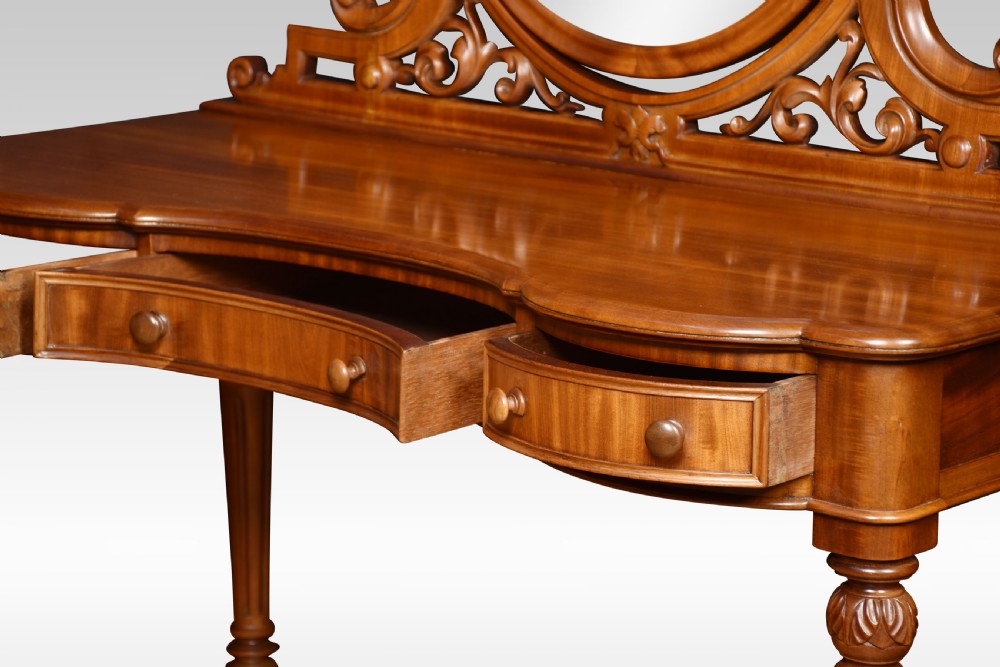 Mahogany dressing table View IX