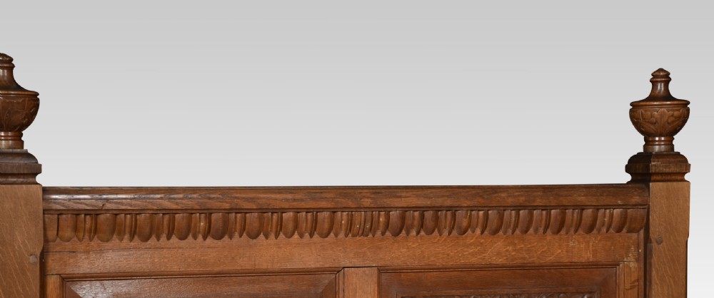 Carved oak double bed View II