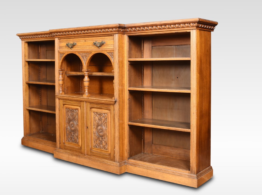 Reformed Gothic golden oak open bookcase View VIII