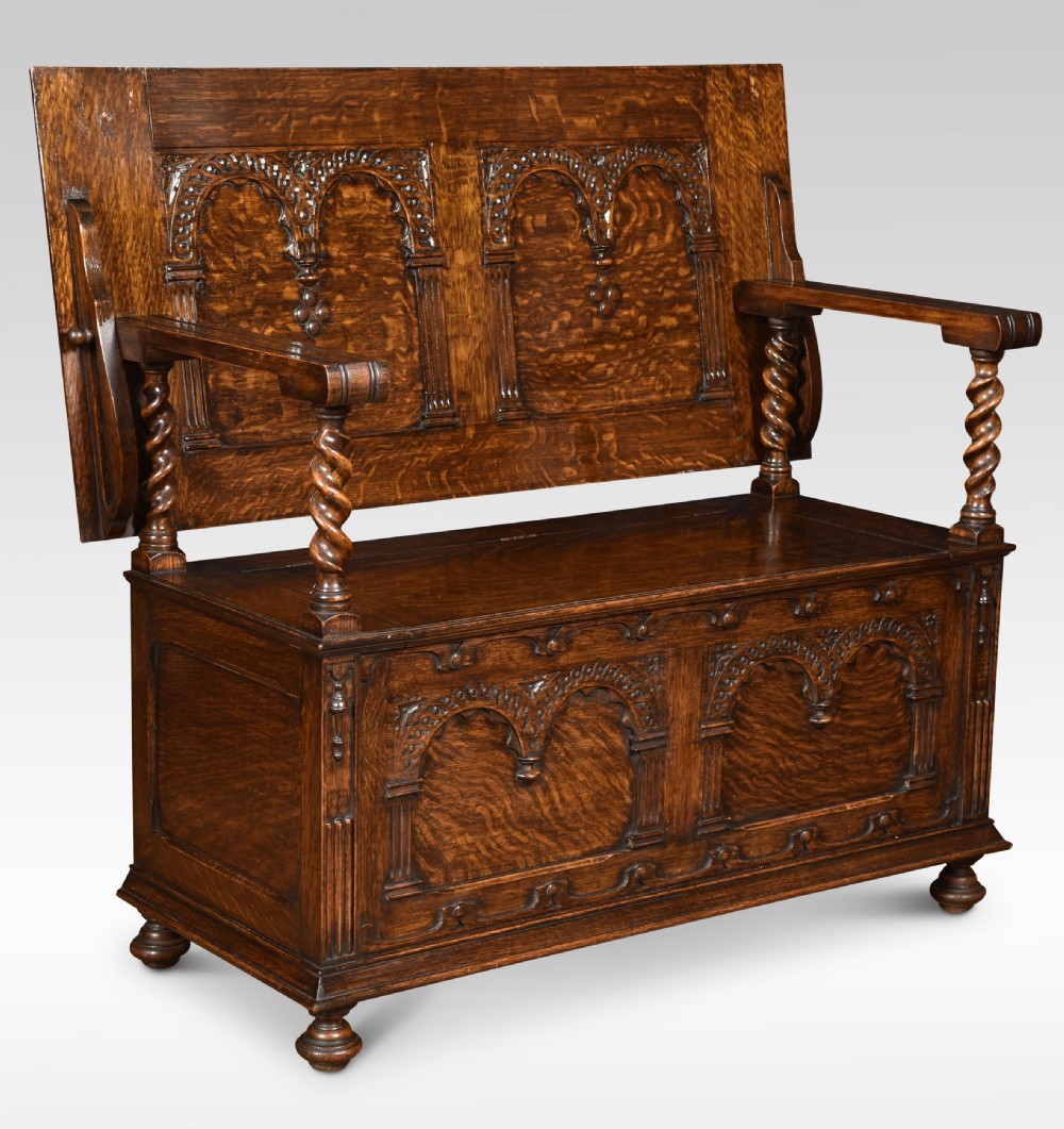 Oak monk’s bench 