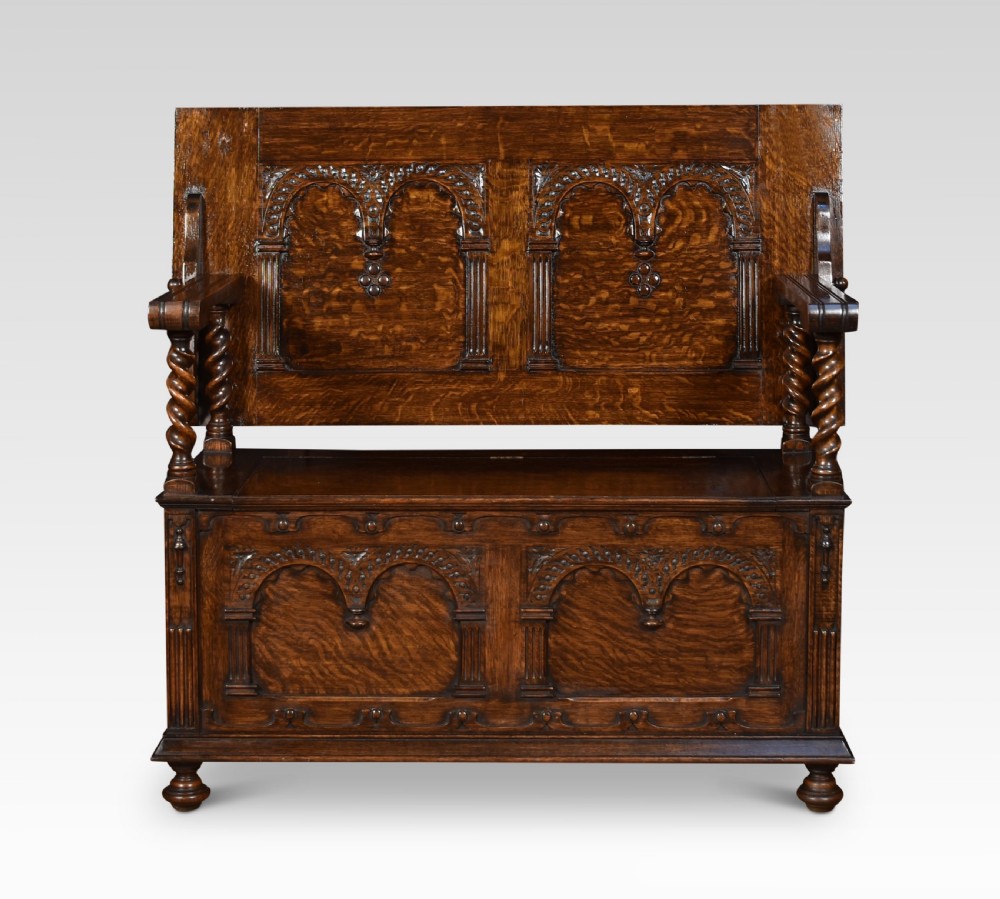 Oak monk’s bench  View III