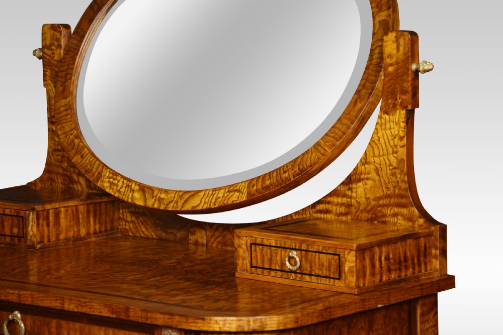 Hungarian ash dressing table View VII