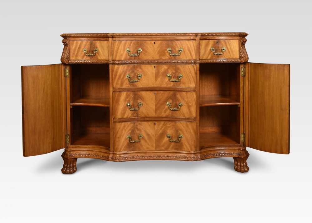 George III style serpentine fronted sideboard View VII