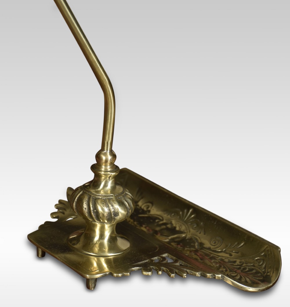 Bankers brass desk lamp View IV
