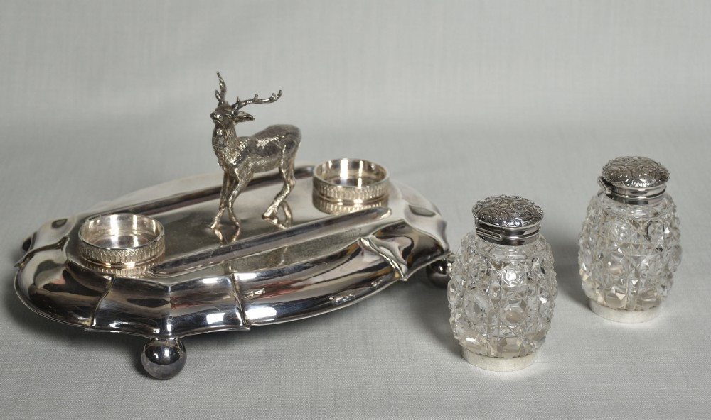Silver plated oval desk stand View IV