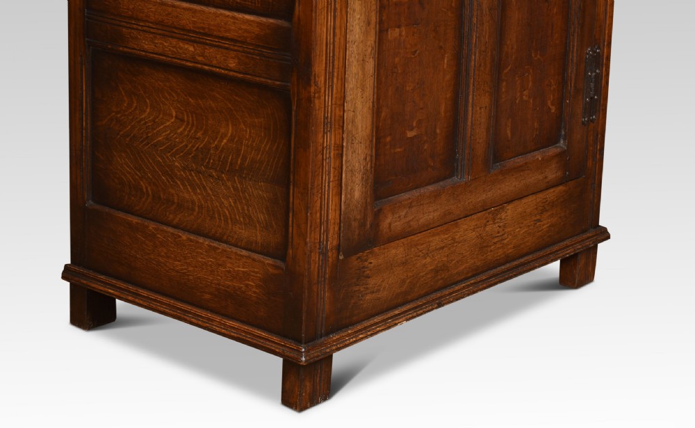 Carved oak hall robe View III
