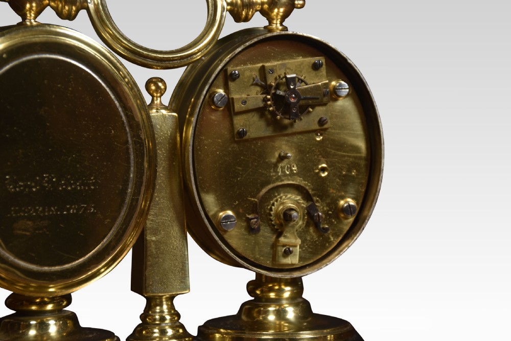 Brass cased desk clock View V