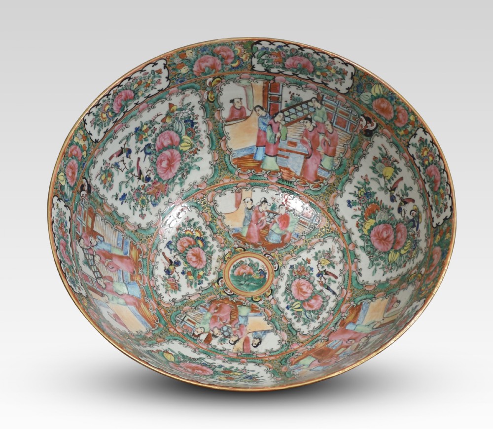 Large Chinese Canton famille rose bowl