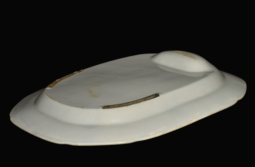 Staffordshire meat draining plate View IV