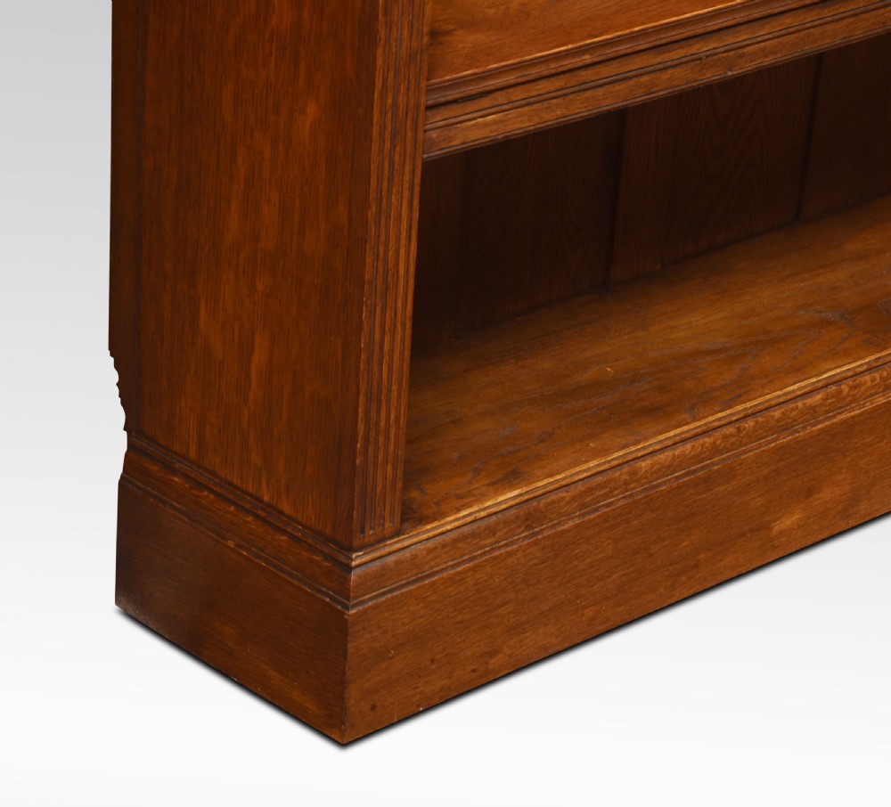 Oak open bookcase View IV
