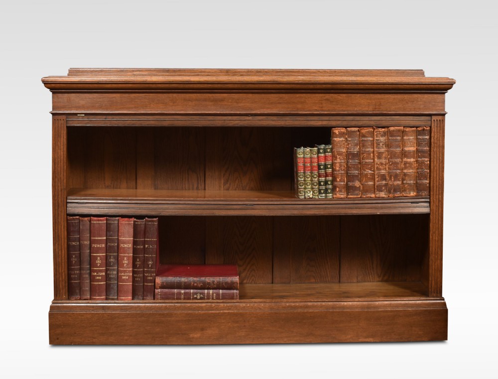 Oak open bookcase View V