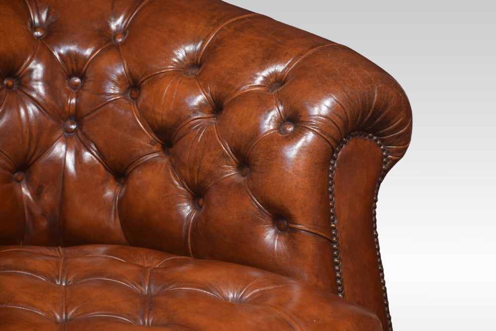 Leather Deep Buttoned Chesterfield View VII