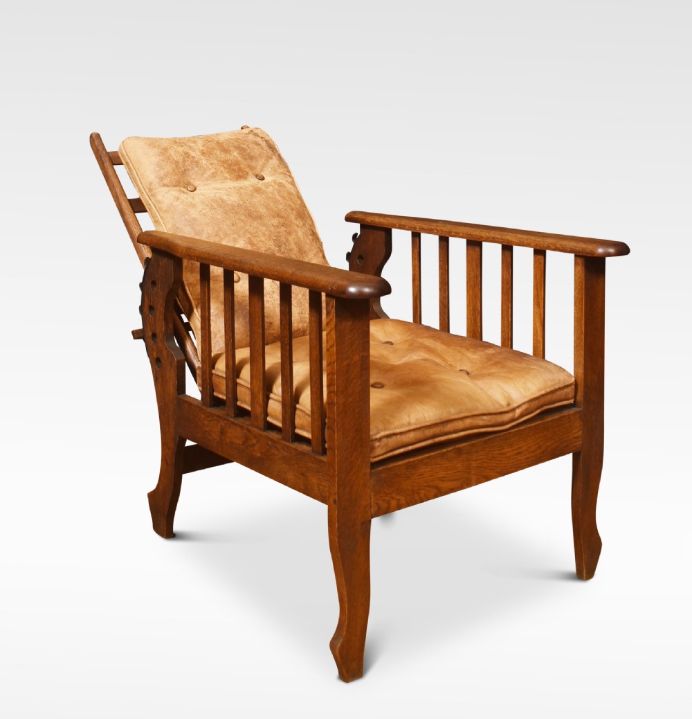Pair of oak reclining armchairs View VIII