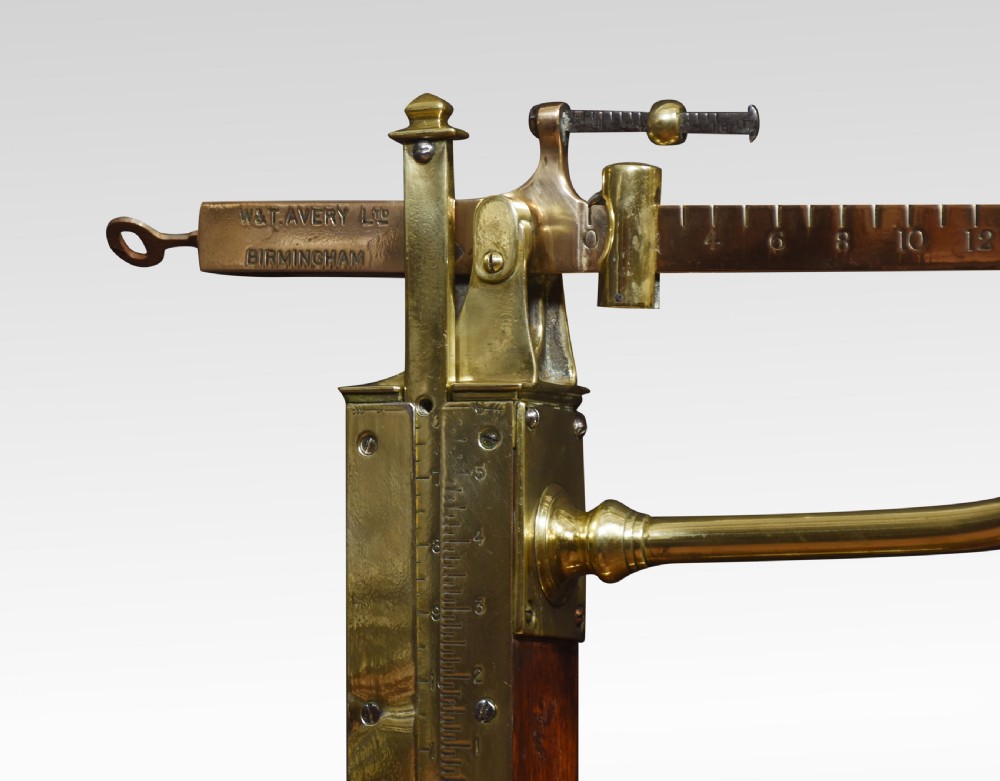 Set of brass and oak Avery weighing scales View VII