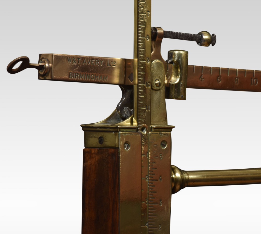 Set of brass and oak Avery weighing scales View X