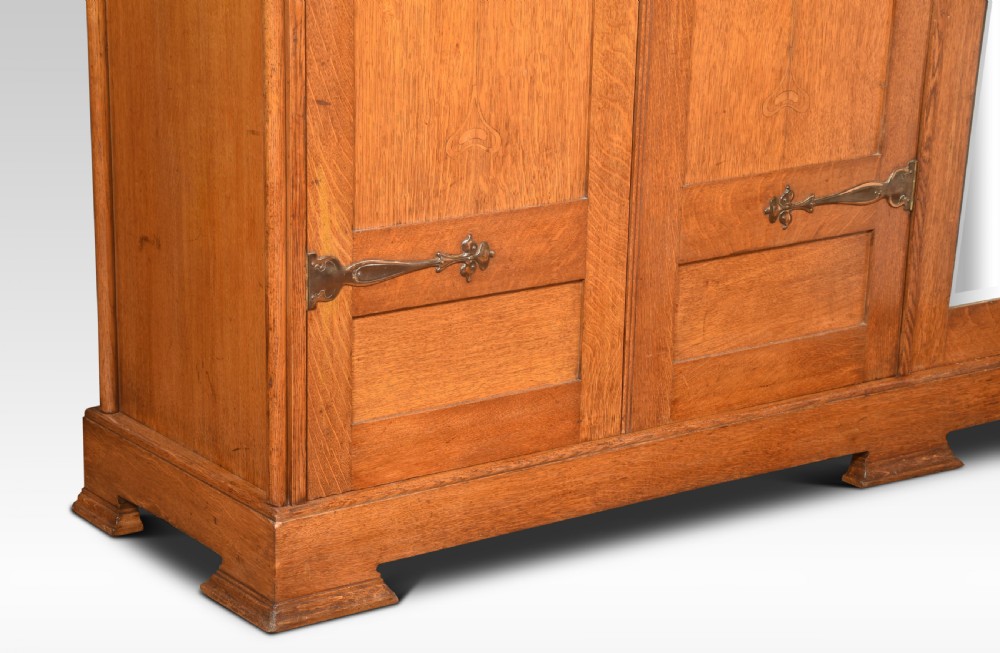 Arts and Crafts Oak Three Door Wardrobe View V