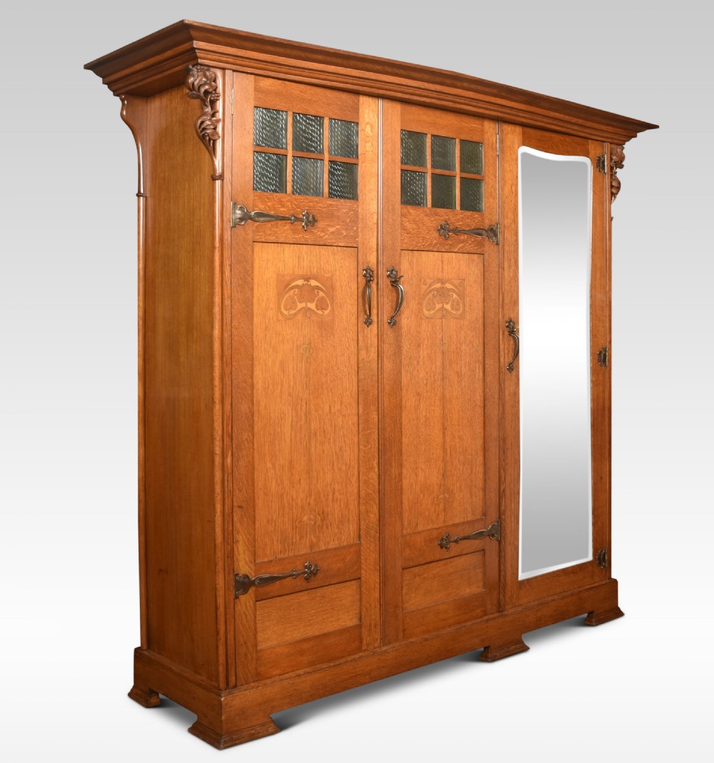 Arts and Crafts Oak Three Door Wardrobe View VII