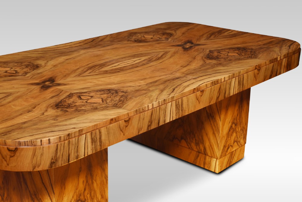 Art Deco Dining table View V