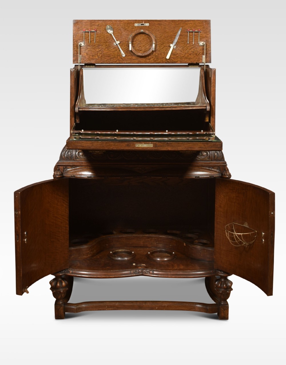 Oak Cocktail cabinet