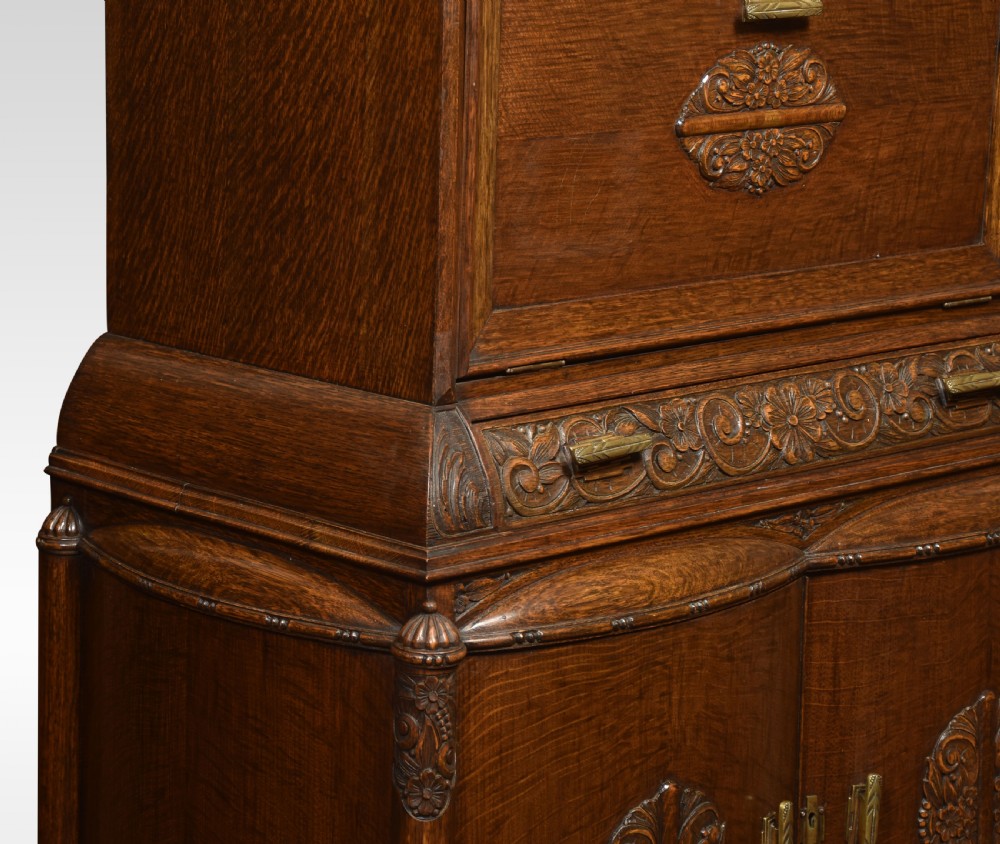 Oak Cocktail cabinet View V