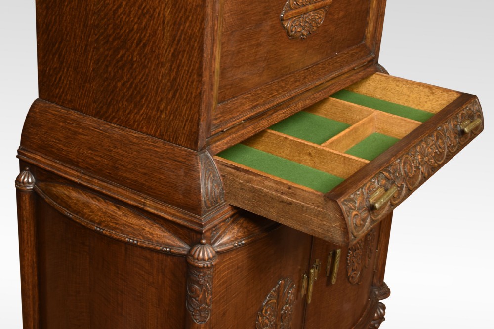 Oak Cocktail cabinet View IX