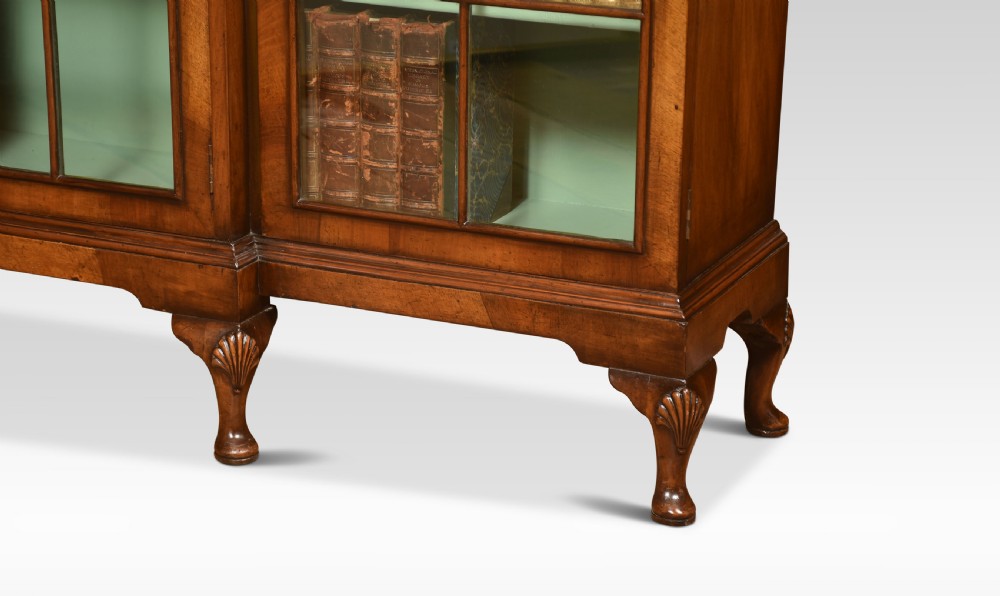 Walnut breakfront bookcase View X