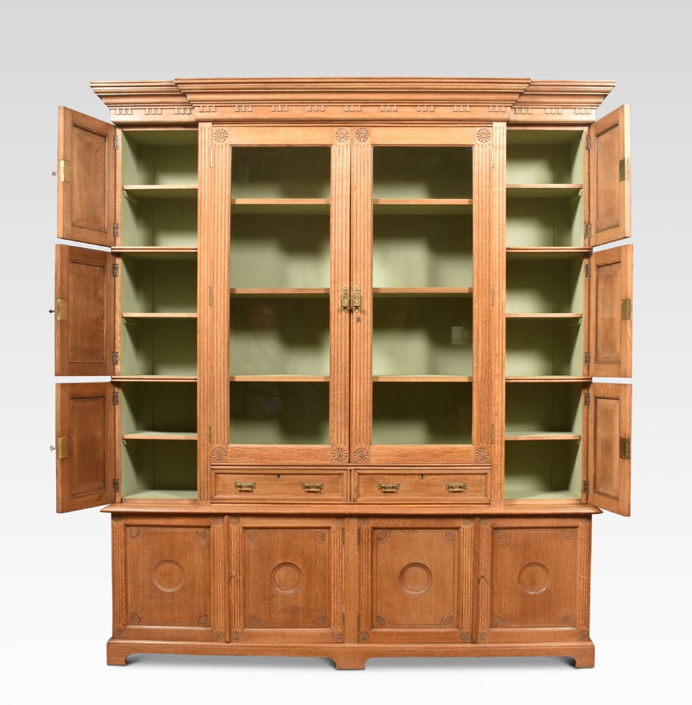 19th century oak kitchen cupboard View V