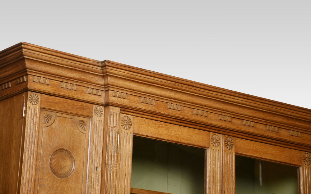 19th century oak kitchen cupboard View XII