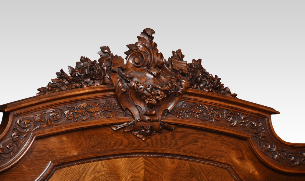 Walnut and rosewood double bed View V